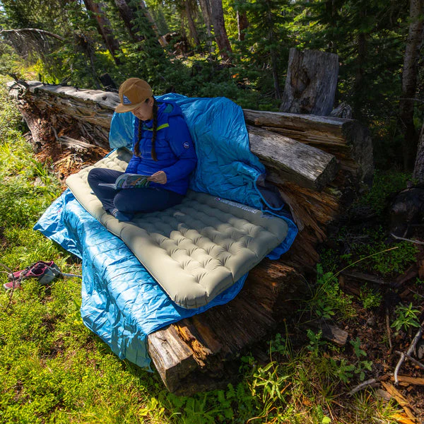 Big Agnes Campmeister Deluxe Insulated Sleeping Mat - Image 4