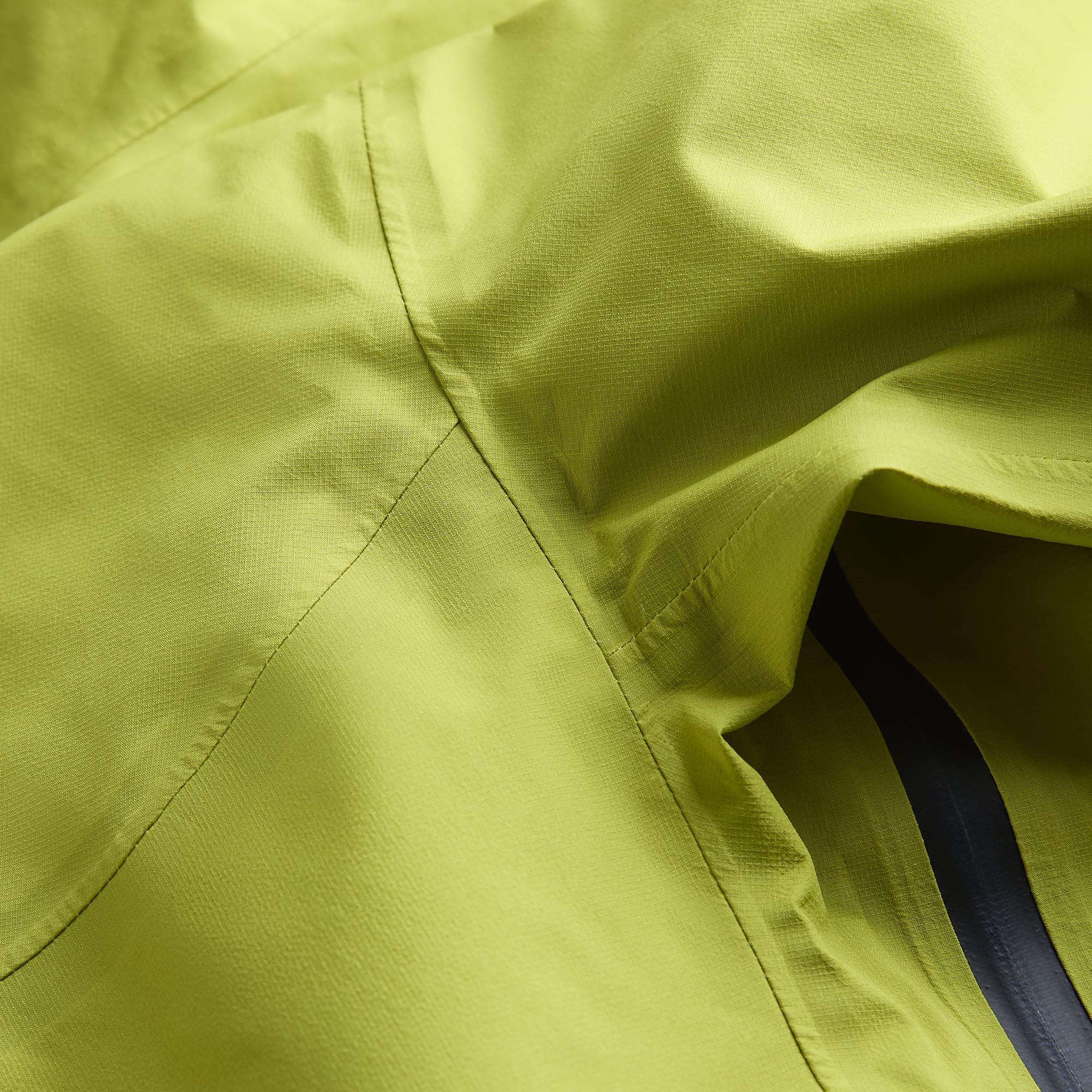 Montane Niveus Lite Gore-Tex Jacket Men’s - Image 12