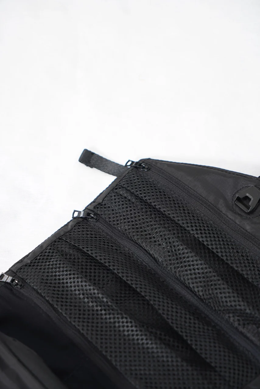 PacerPack Hanging Toiletry Bag - Image 4