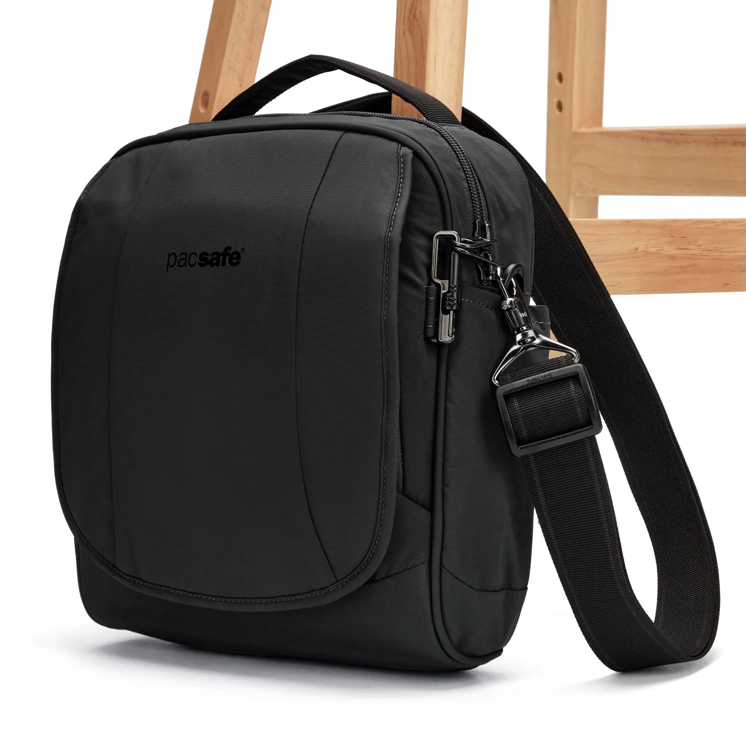 Pacsafe Metrosafe LS200 Anti-Theft Crossbody Bag - Image 5